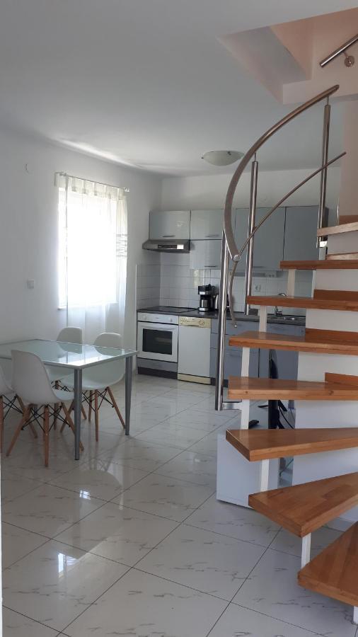 Apartment Pejnovic Malinska Luaran gambar