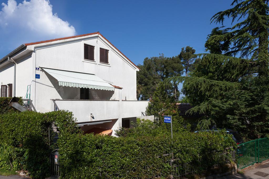 Apartment Pejnovic Malinska Luaran gambar